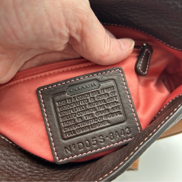 COACH Y2K 2005 Chelsea Pebbled Leather Turnlock Crossbody Purse Style# 8A43 - Picture 10 of 10